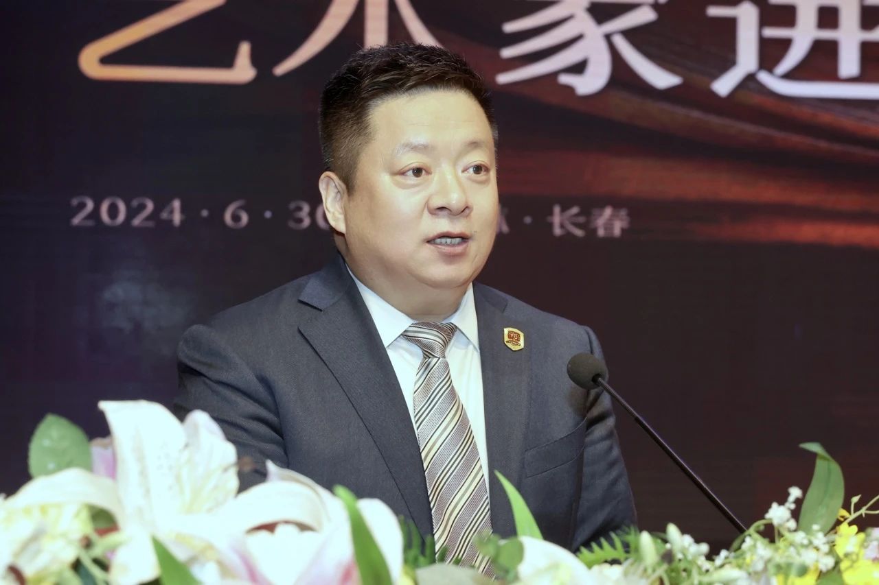 1720094264841768.jpg 刘振华5b7.jpg